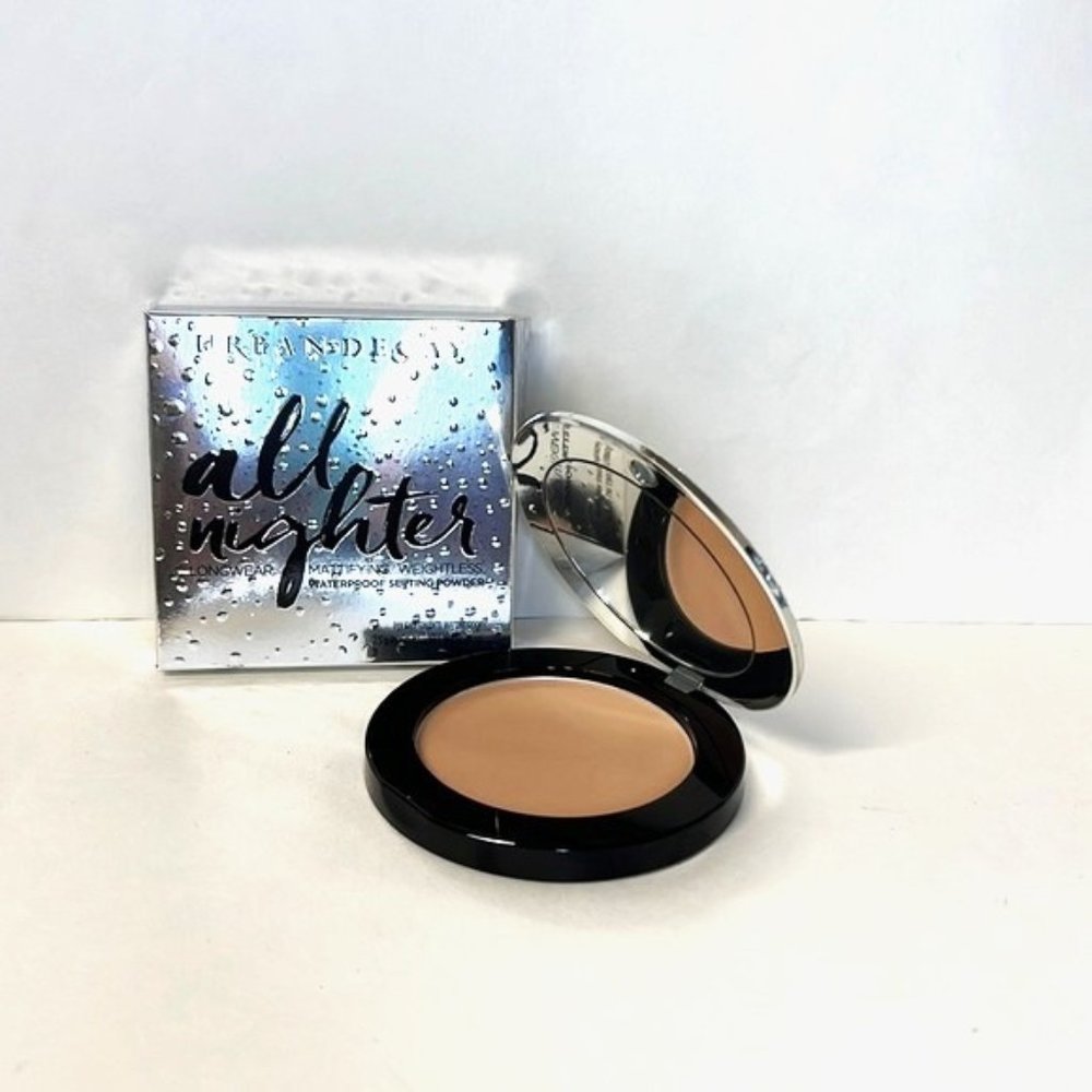 Urban decay Allnighter Longwear Mattifying Weightless waterproof setting powder